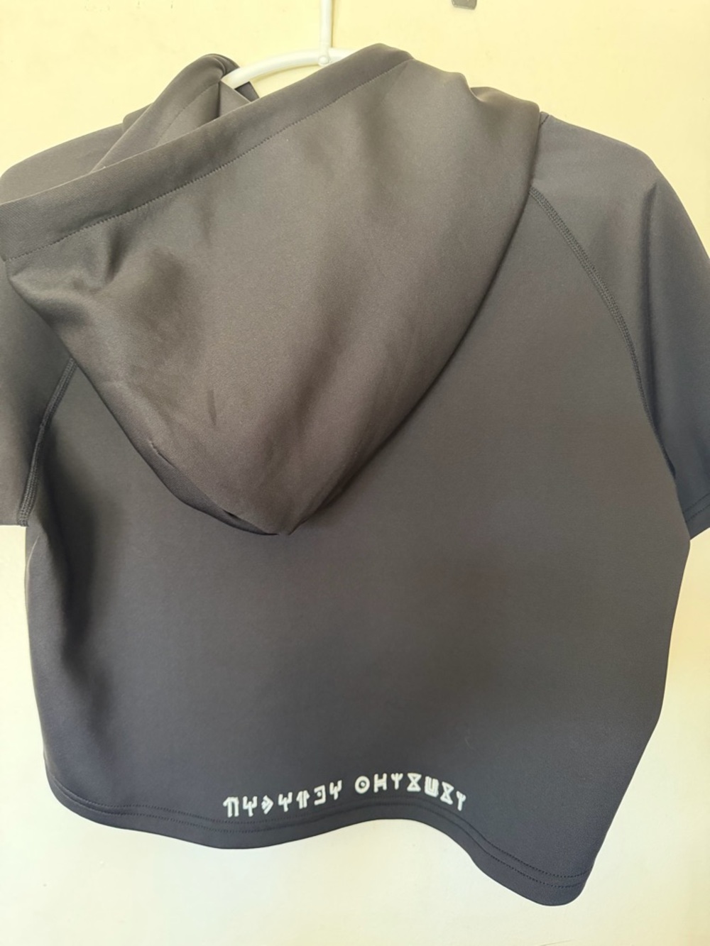 “Actively Black Wakanda Athletics Cropped Hoodie NWT Marvel Black Panther - Picture 9 of 10